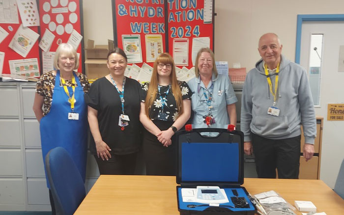 LEAGUE OF FRIENDS FUNDS an ECG FOR COMMUNITY NURSES